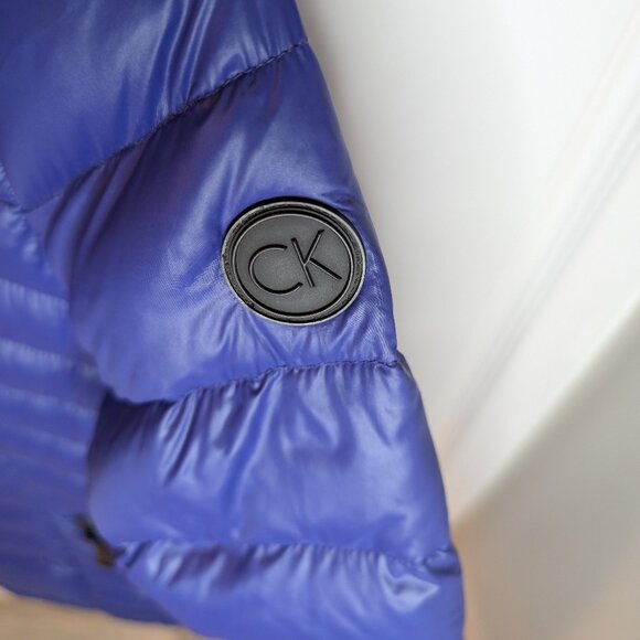MINT CONDITION Calvin Klein Blue Lightweight Down Puffer Jacket w/ Hood | Size M - Picture 4 of 13
